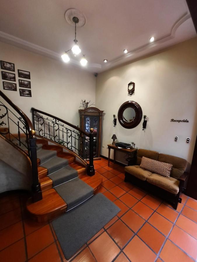 La Posada Cuencana Hotel Εξωτερικό φωτογραφία