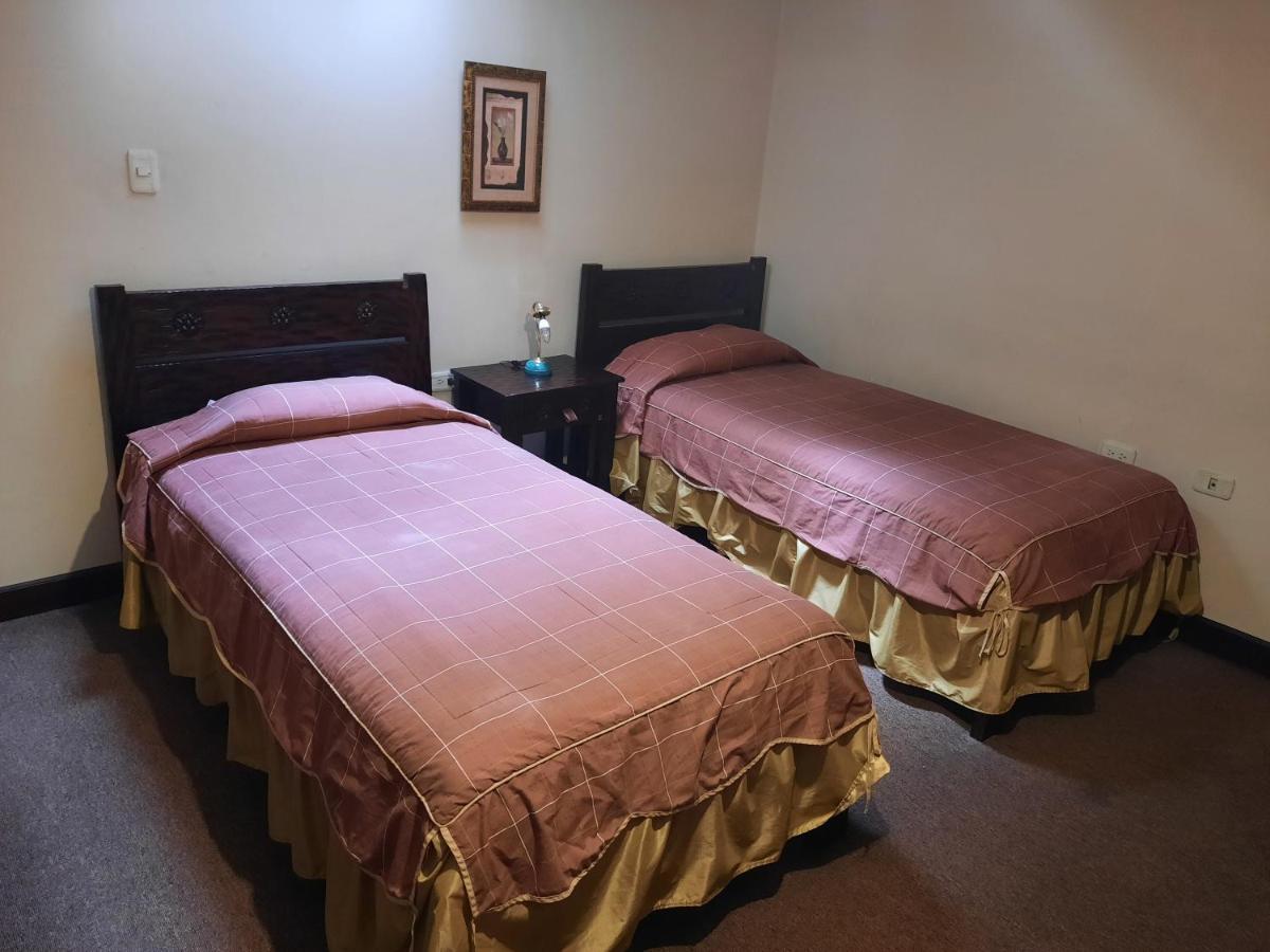 La Posada Cuencana Hotel Εξωτερικό φωτογραφία